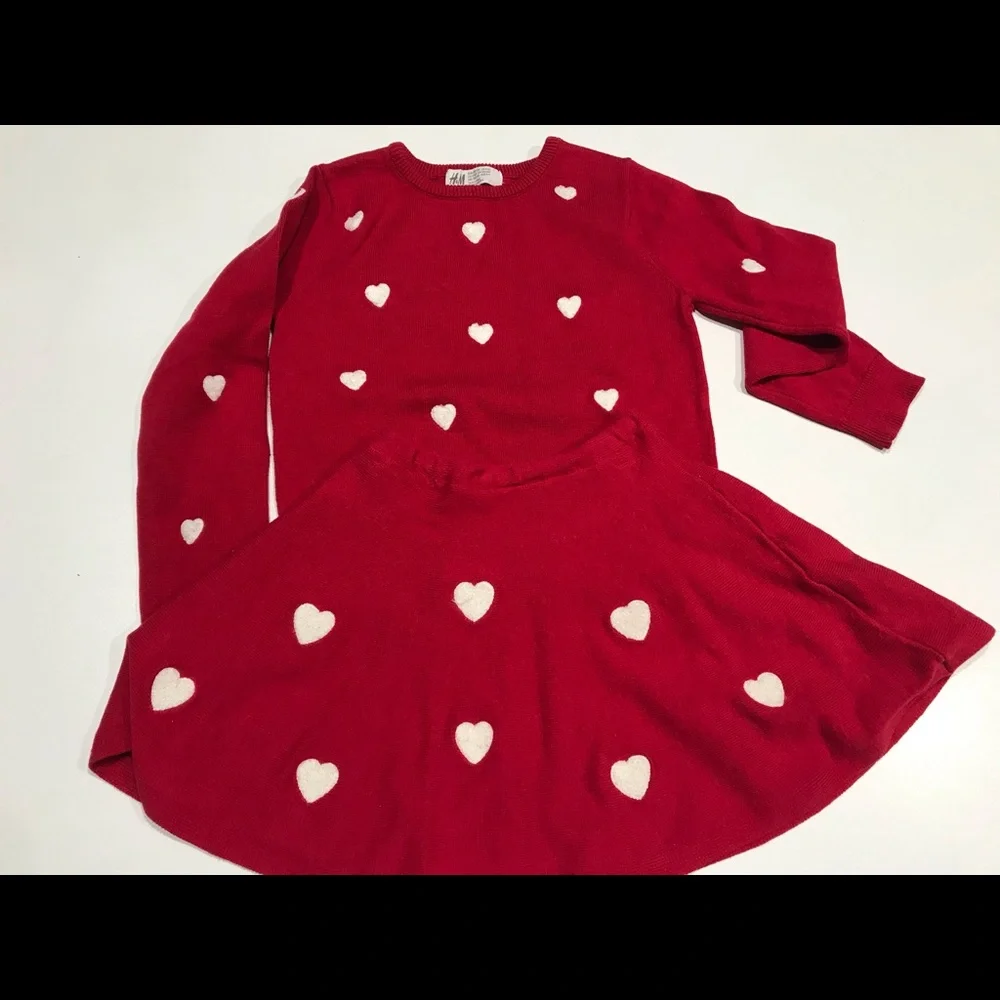 🍏🍏 H&M Girl’s Jersey Two Pieces Red Set for 4-6 years old